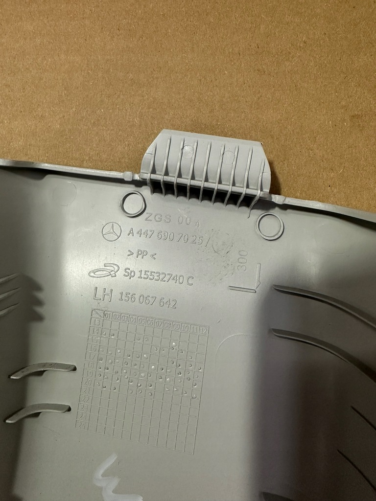 фото №8, Захист стійка ліва, лівий bok, задня, задня mercedes w447 cz, vito