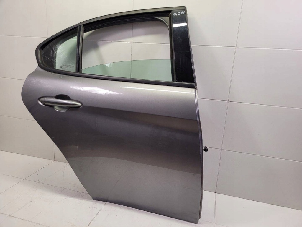 фото №4, Двері задня права сторона alfa romeo giulia 952 2017