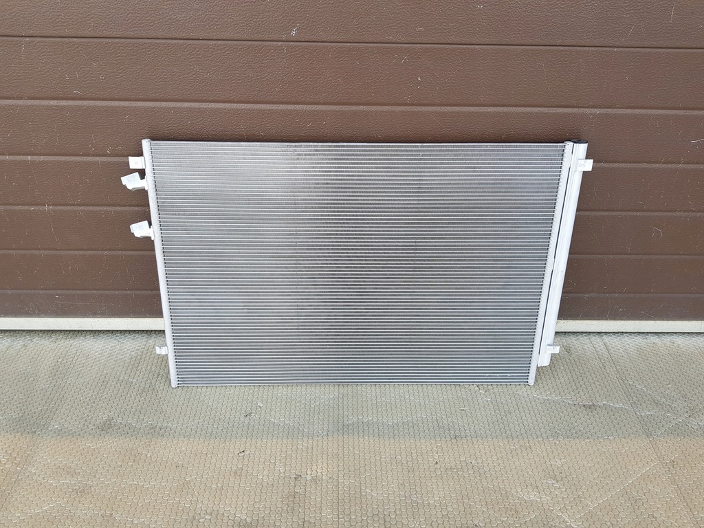 фото №1, Радіатор кондиціонера vw crafter ii man tga оригінал