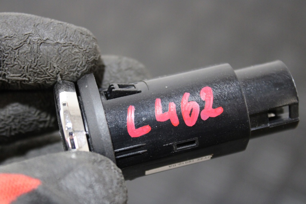 Роз'єм usb jy32-19010-da land rover discovery v 5 l462 Доставка