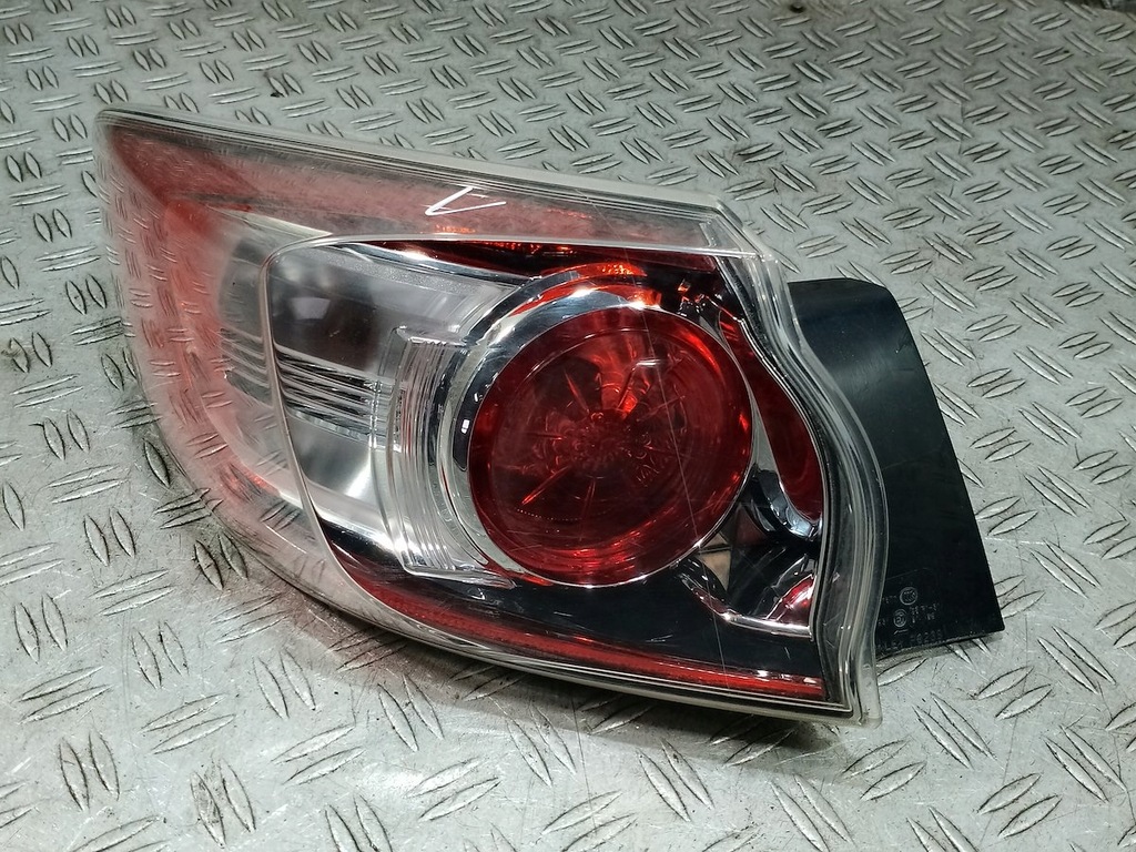 фото №9, Лампа задняя левая mazda 3 bbn751160