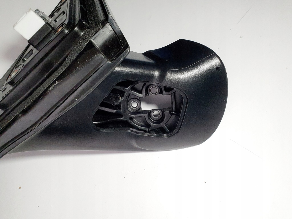 Каркас важіль дзеркало правий hyundai kona i 17- в Україні