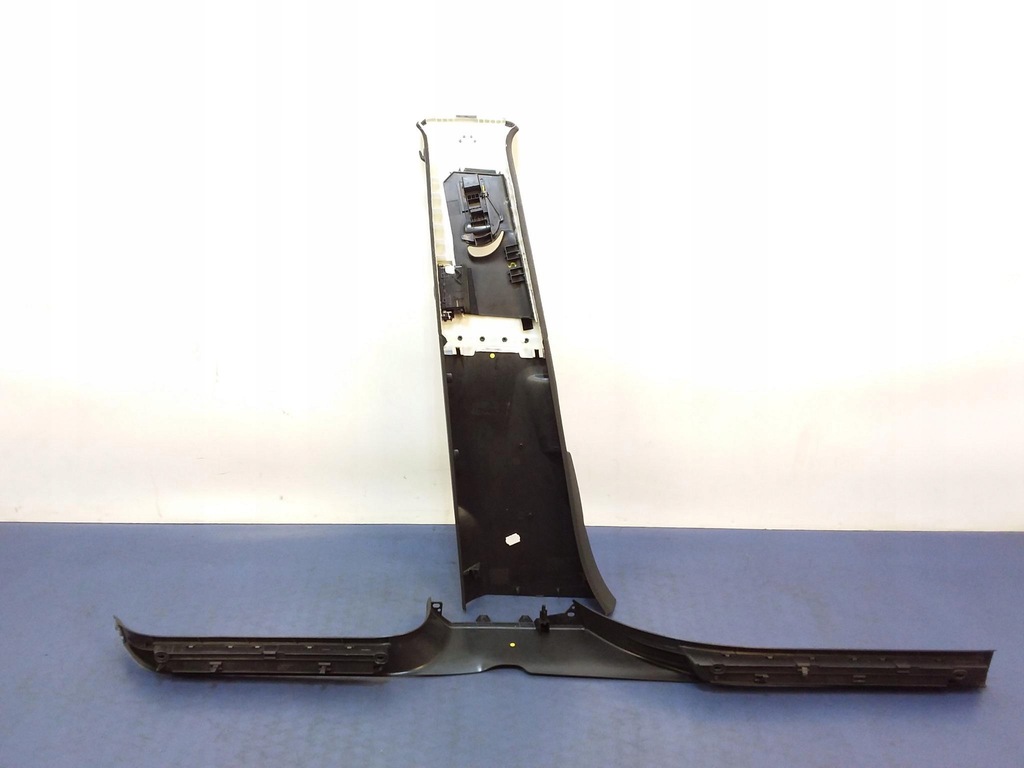 фото №11, Audi q7 4l обшивка стойка правого sline 4l0867294