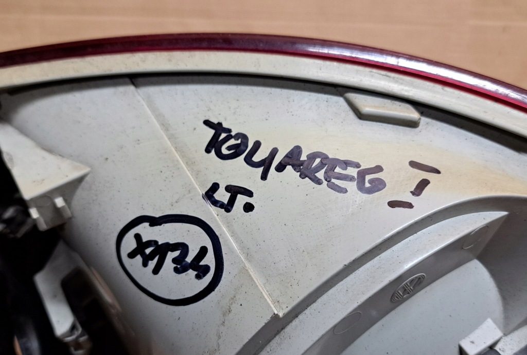 фото №8, Vw touareg лампа ліва задня 7l6945095k x134