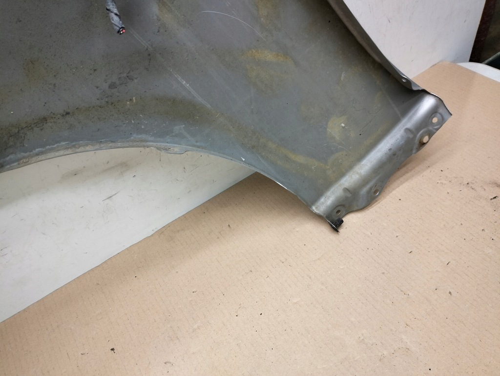 фото №16, Крыло правый перед lexus is ii 220 оригинал цвет 1g1 sedan