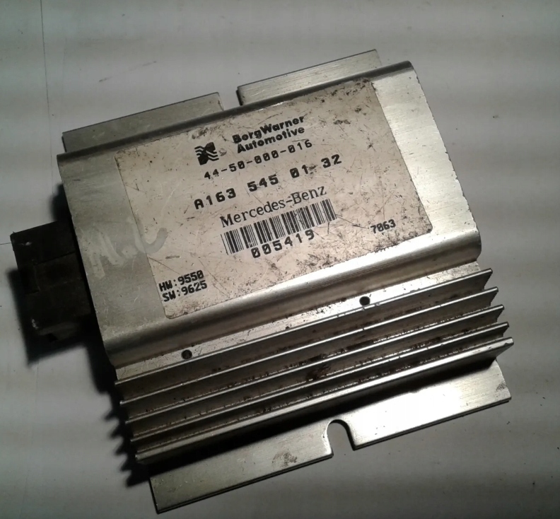 Купити Блок керування модуль редуктор mercedes ml w163 1635450132