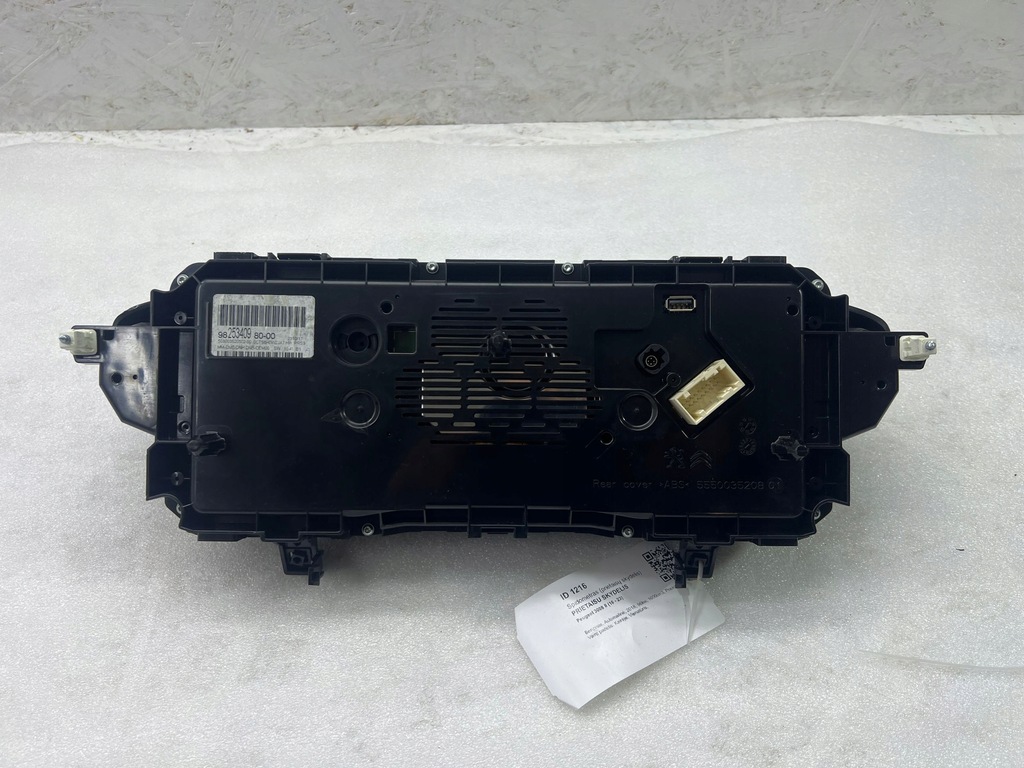 фото №12, Peugeot 3008 ii 2018 счетчик / спидометр