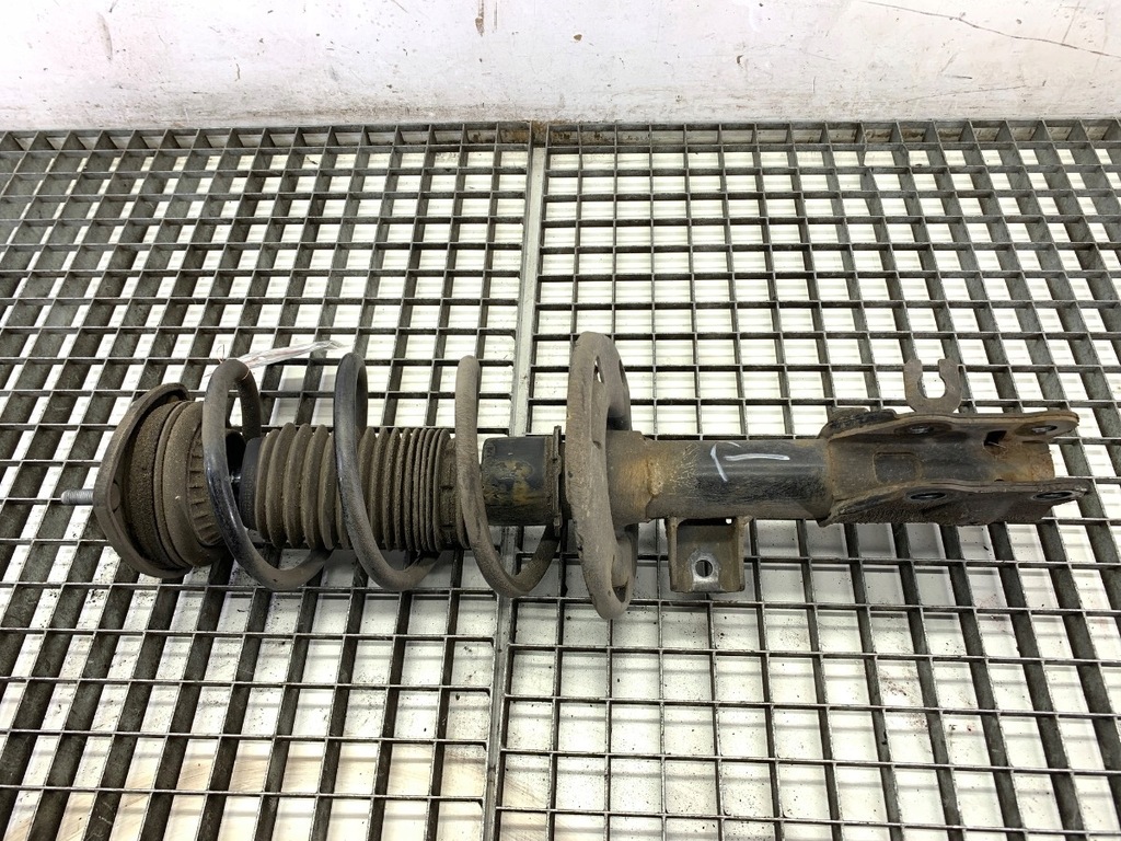 фото №1, Амортизатор правий перед mazda 3 bm 2.0 хетчбек