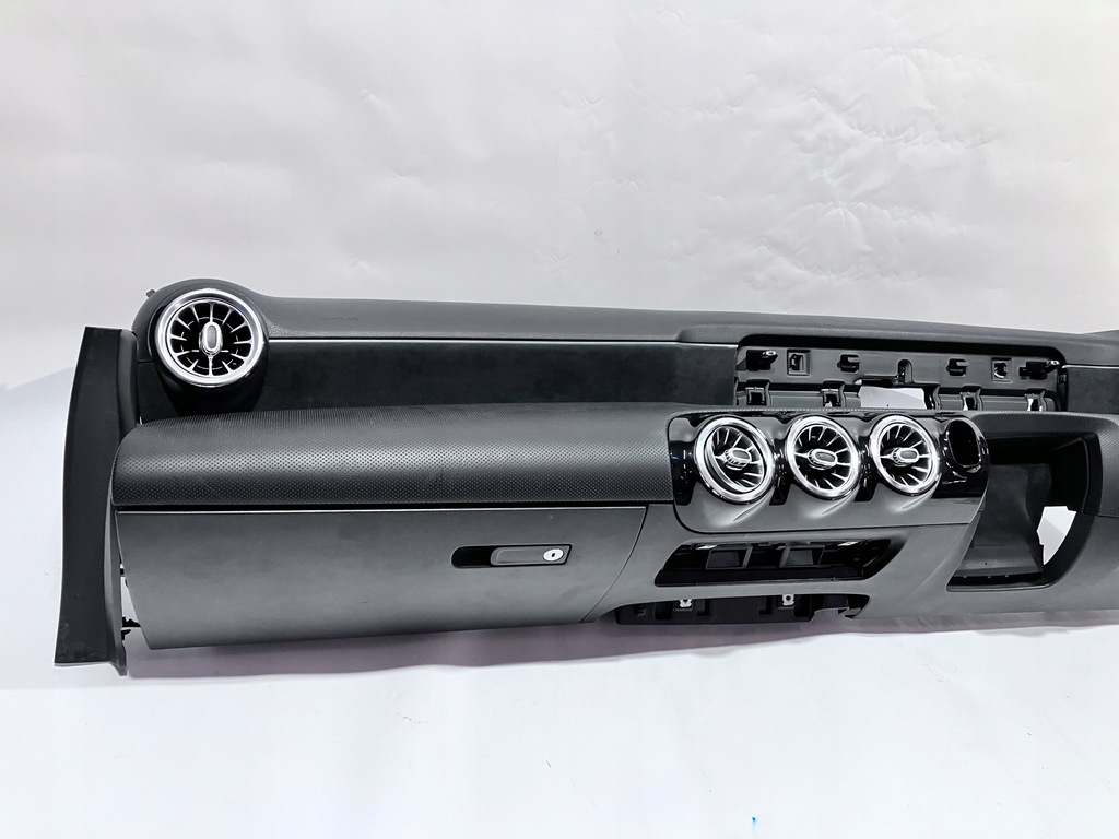 фото №6, Панель приладів панель приладів amg mercedes a klasa w177 uk