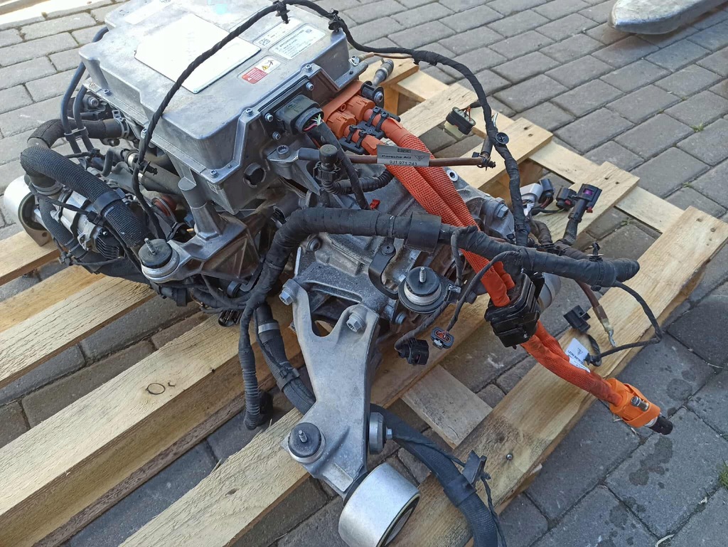 фото №5, Porsche taycan привід перед двигун ideał 25.000km 2023r 9j1907124l