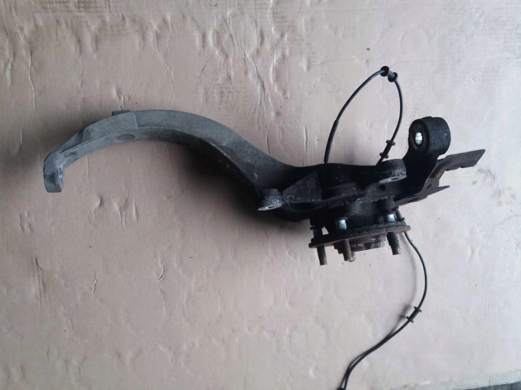 фото №1, Jaguar xf x250 поворотный кулак ступица перед 3.0 d