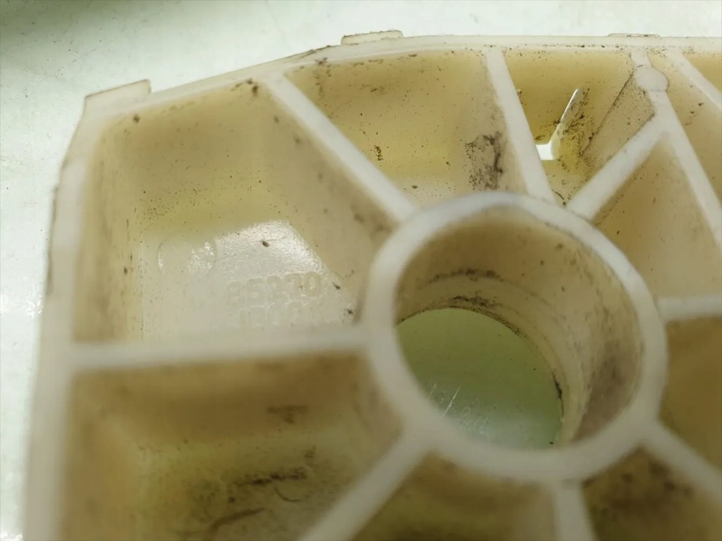 Nissan x-trail держатель / кронштейн бампера заднего prawidłowy 2008 suv Доставка