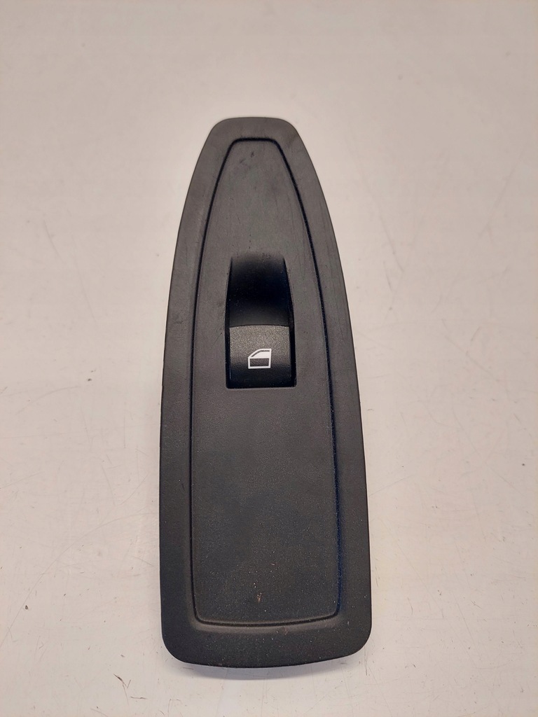 фото №1, Переключатель стекло правый перед bmw f20 9208107