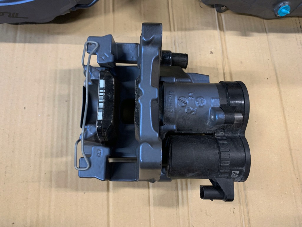 фото №14, Супорти гальмівні гальмівні колодки maserati trofeo