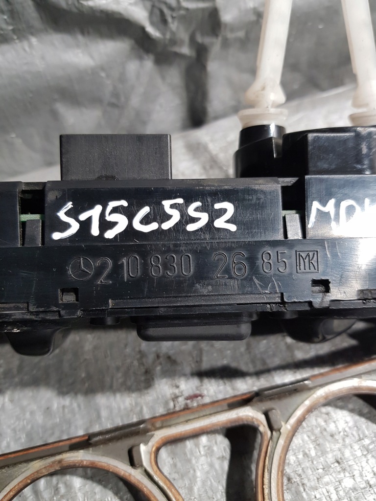 фото №9, Панель кондиционера w245 2108302685 + панель переключателей 2108200151 + рамка