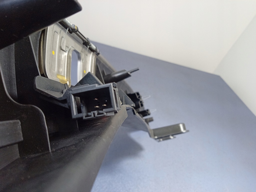 фото №5, Audi q7 i 4l защита порог багажника 4l0864483