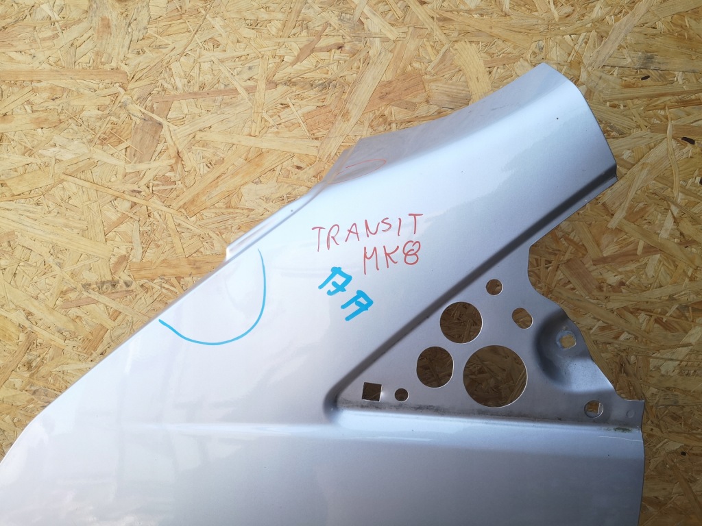 Transit mk8 крыло  левое  перед некрашеный aa Недорого