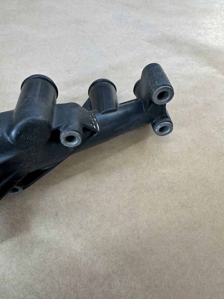 Sprinter w907 корпус фильтра масла 70321178 Оригинал