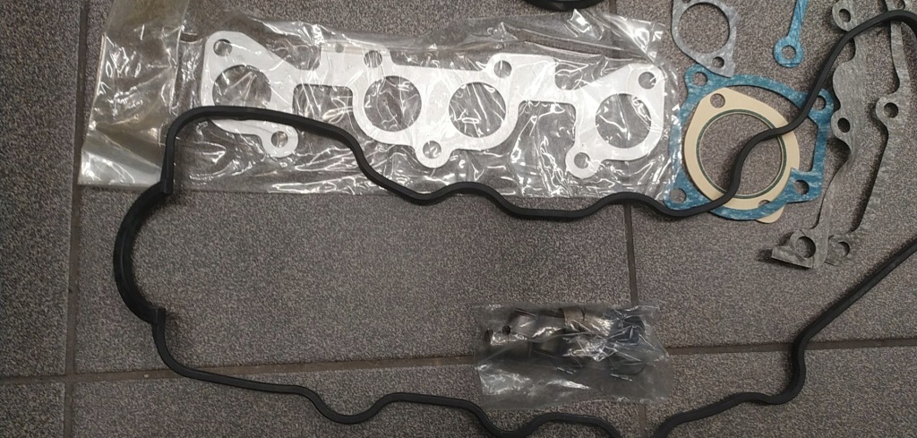 фото №5, Mazda 323 bd 1.1 40kw набір прокладка двигуна org