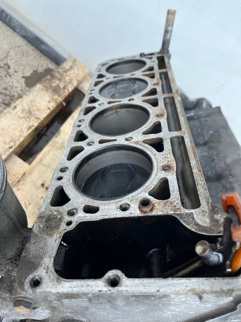 фото №8, Двигун блок двигуна dół двигуна блок w126 380 v8 3,8 v8 m116.963 1160111201