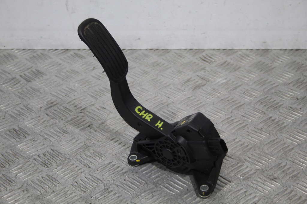 фото №1, Педаль газа toyota chr c-hr 78110-f4021