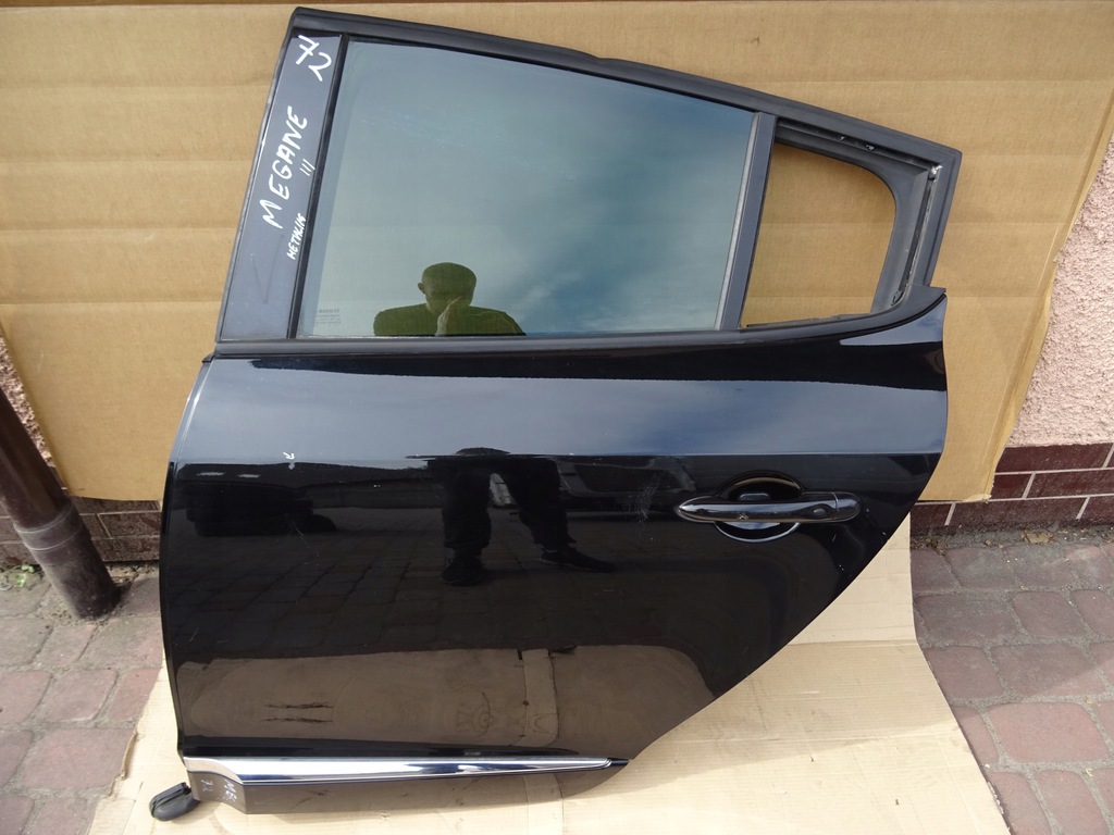 фото №1, Renault megane iii дверь левая задняя hb