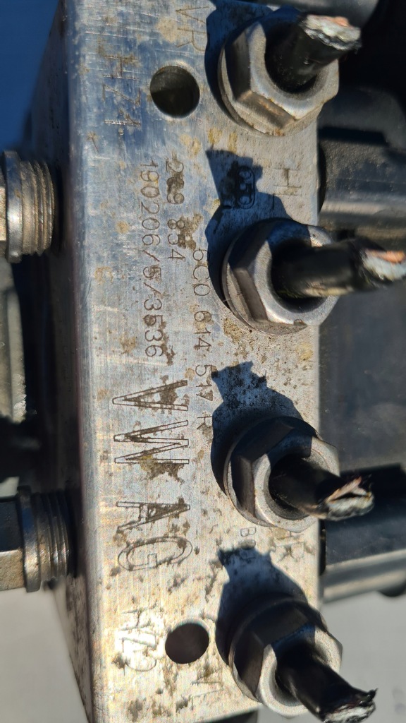 фото №8, Skoda fabia iii 12-21r насос блок управления abs 6c0907379r 6r0907379ba