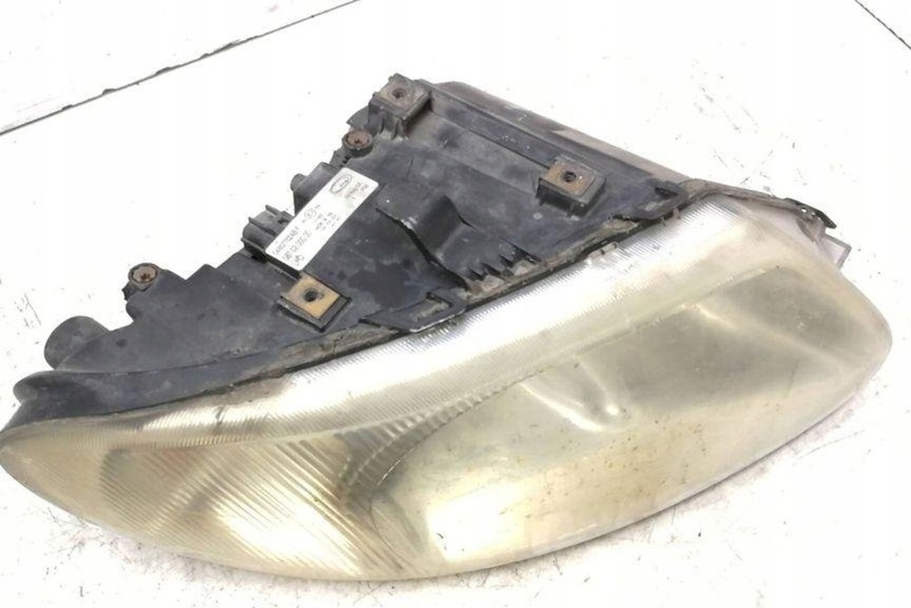 фото №11, Лампа правая передняя chrysler voyager iv rg, rs 04857702ab 3.3l бензиновый