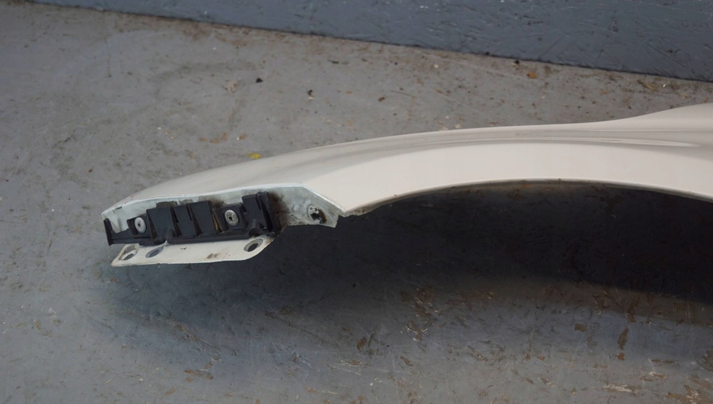 Fiat 500 крыло  левое  перед b2984 Доставка