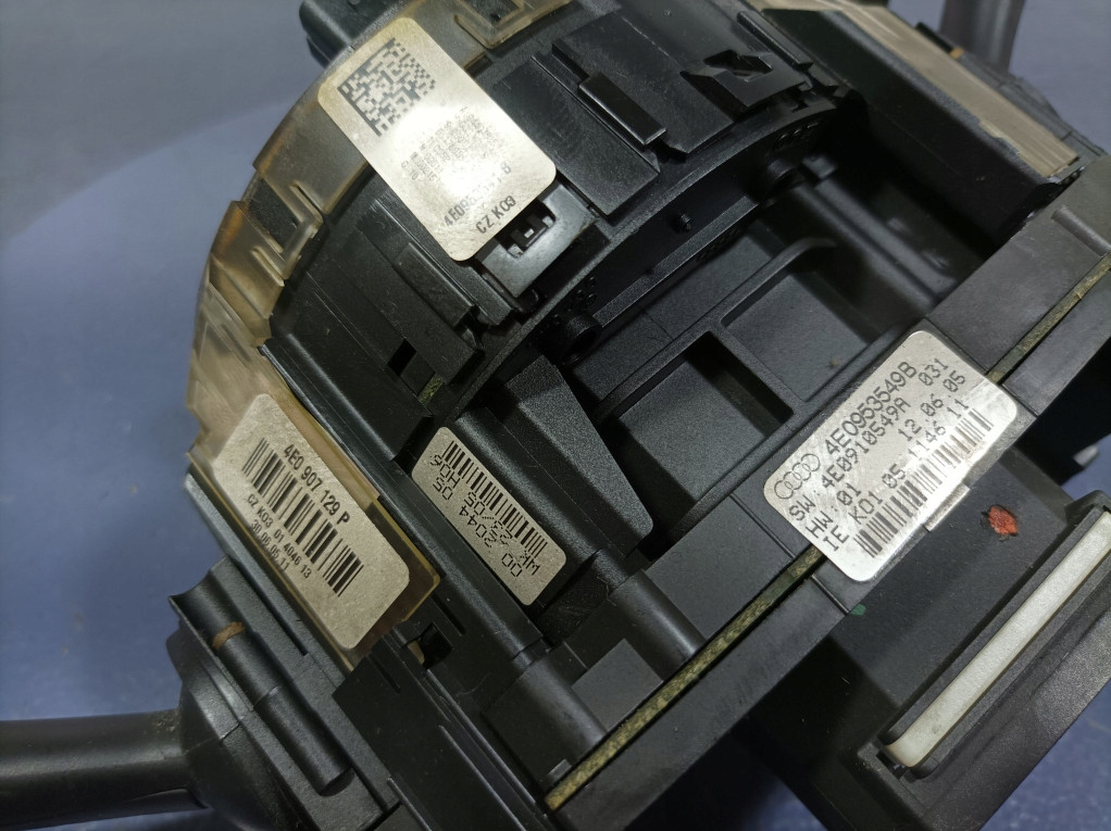 фото №7, Audi a8 d3 переключатель комбинированный переключатели 4e0953549b