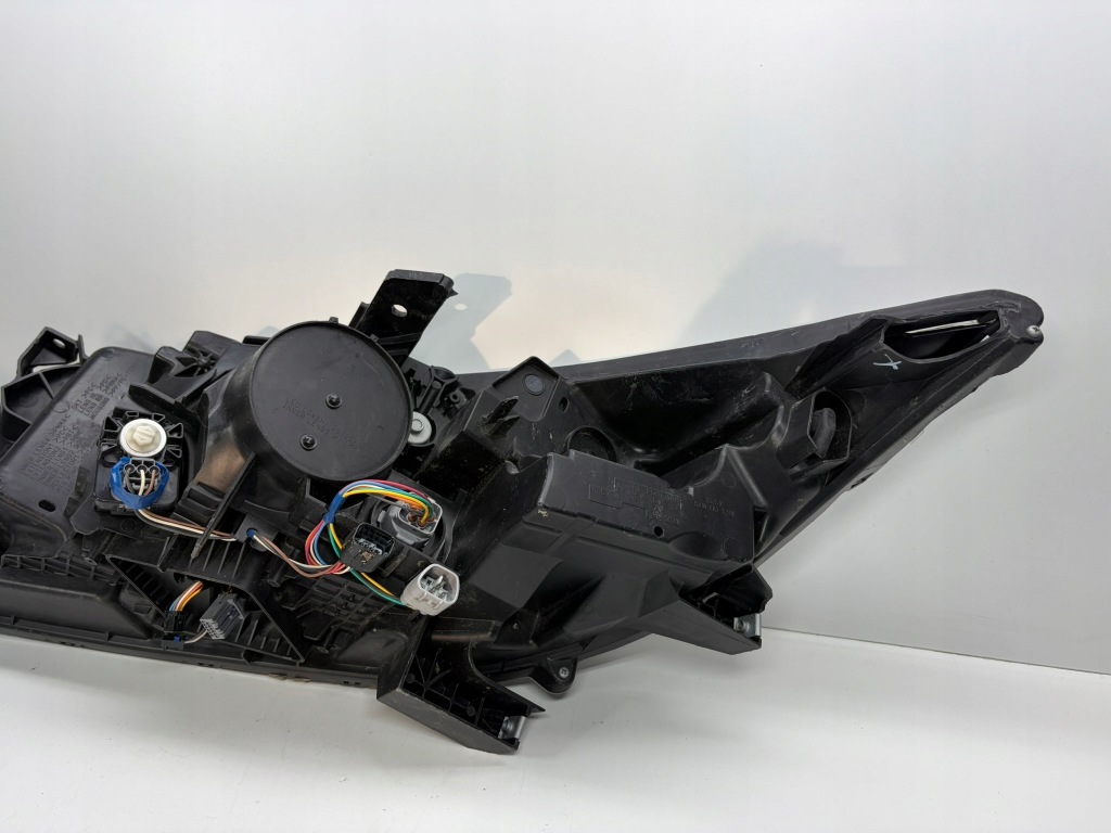 Mitsubishi eclipse cross full led фара передня правий перед 831d320 d574jr Ціна