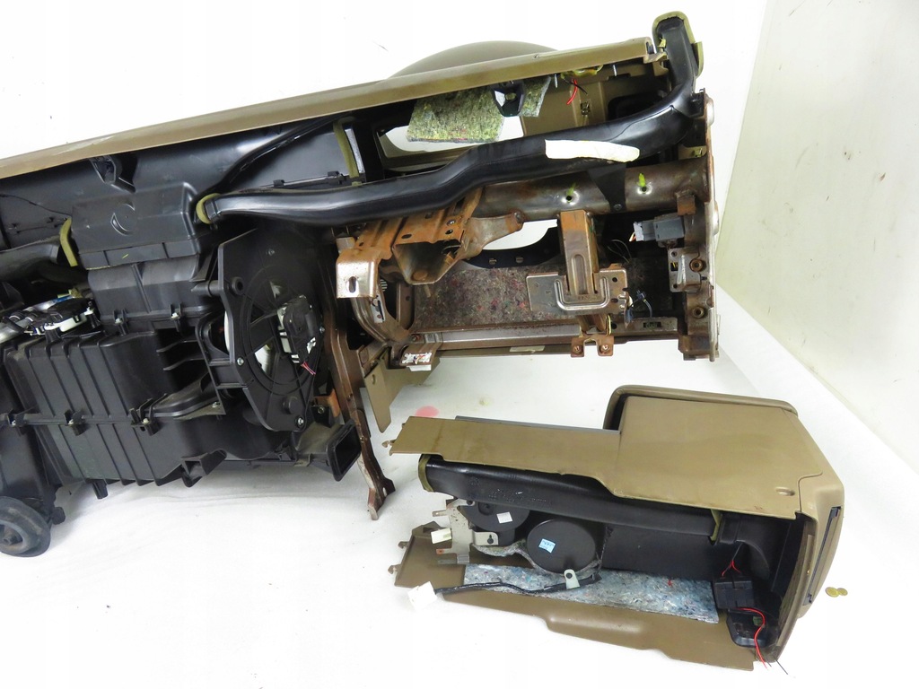 фото №11, Приборная панель nissan pathfinder iii