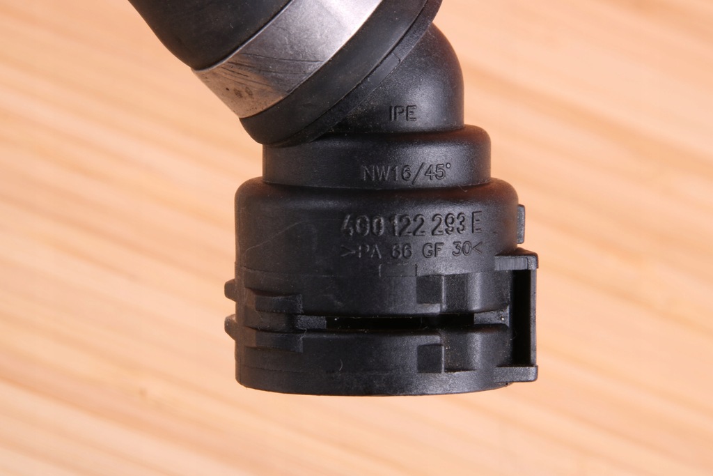 фото №4, Audi a8 d4 lift wąż шланг труба wody 4h0819378af