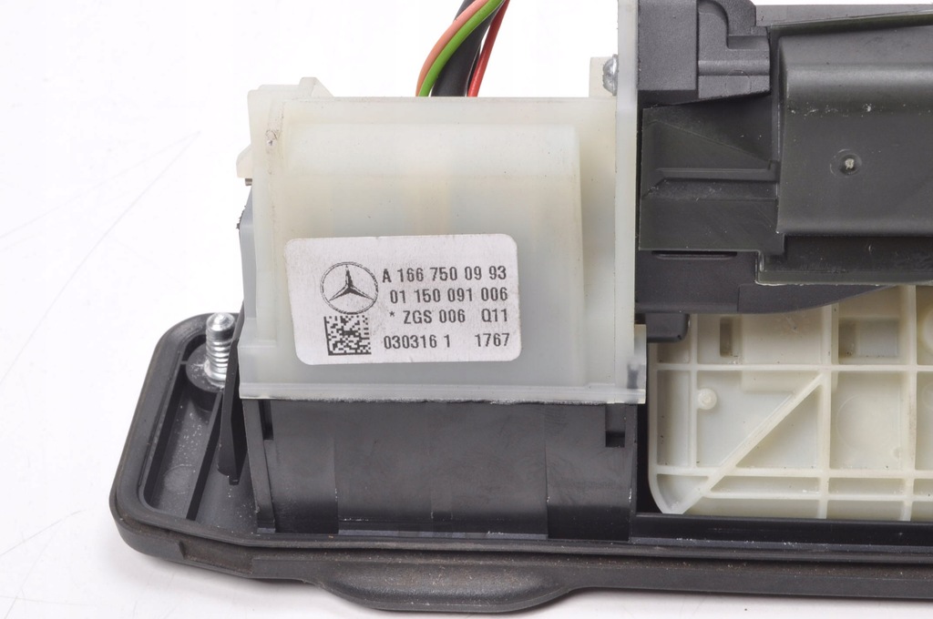 фото №6, Mercedes w176 мікровимикач кришки камера заднього виду a1667500993 a1669059302