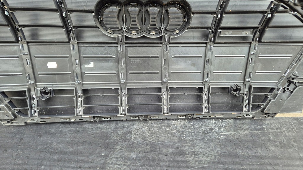 фото №11, Решётка радиатора решётка радиатора радиатора audi a4 b9 8w allroad lift 19- оригинальный номер 8w0853651dp dr new