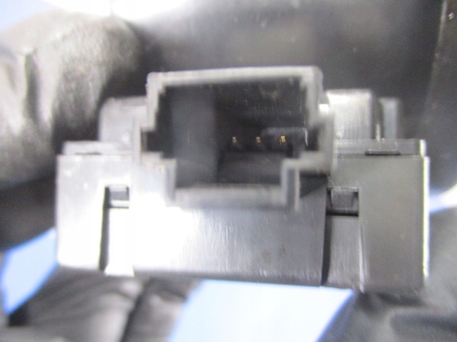 фото №9, Dacia sandero i 1.6 замок зажигания 2ключи кабели иммобилайзер