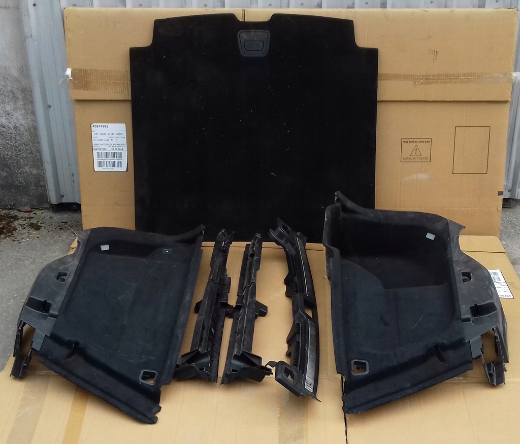 фото №1, Volvo xc60 ii обивка багажника обшивка плита