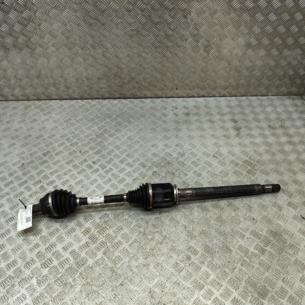 фото №1, Land rover range rover sport l494 2018 правая сторона приводной вал передняя