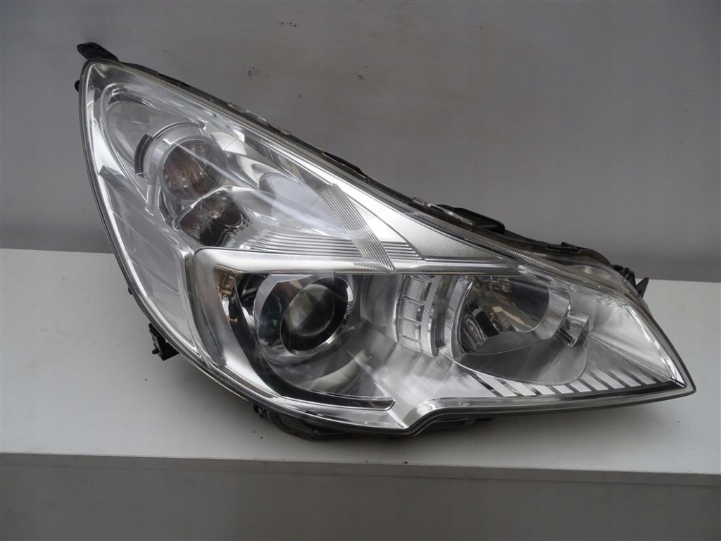 фото №1, Лампа правая перед subaru outback lift ксенон 12-14