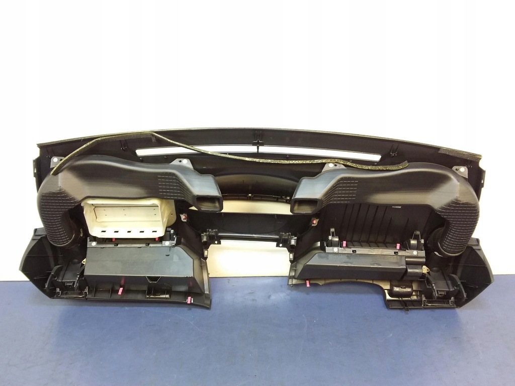 фото №4, Toyota yaris ii lift панель приладів приладова консоль