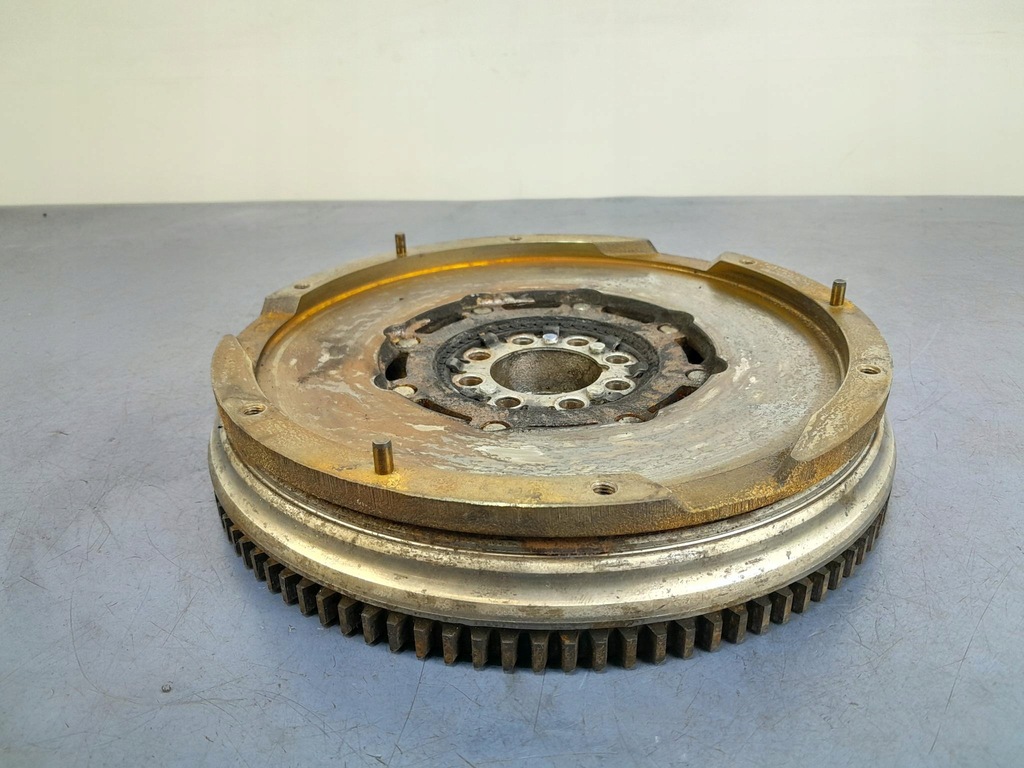 фото №4, Corolla verso ii 2.2 колесо двухмассовый 13450-0r010