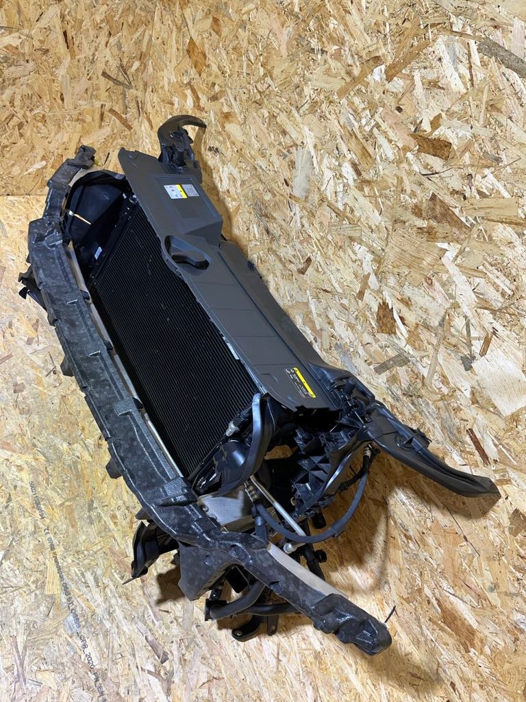 Комплектный  ремень передний радиатор абсорбер audi q5 80a рестайлинг  2.0 22r оригинал с Разборки