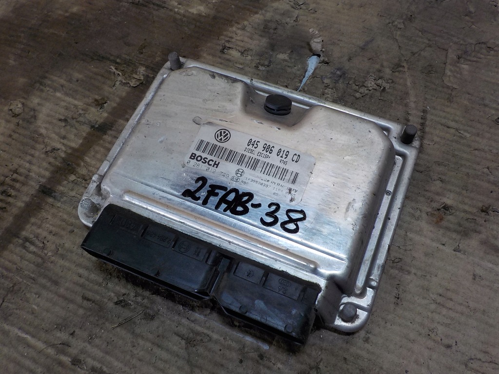фото №1, Fabia ii бортовой компьютер двигателя 045906019cd