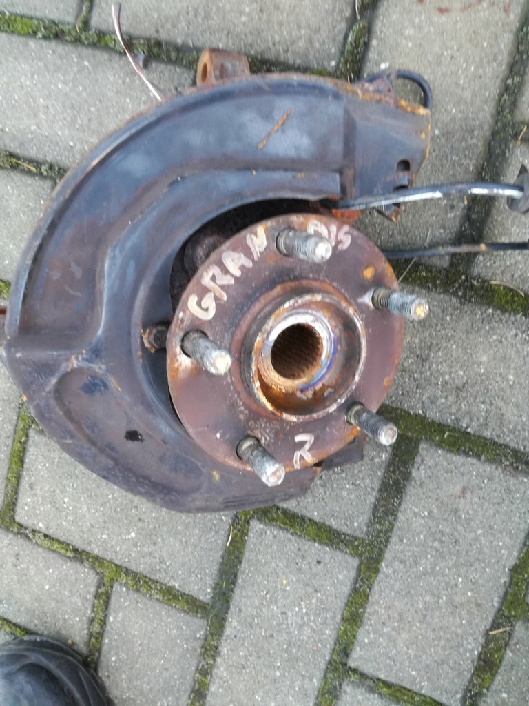 фото №1, Mitsubishi grandis 2,0did поворотный кулак ступица правая передняя