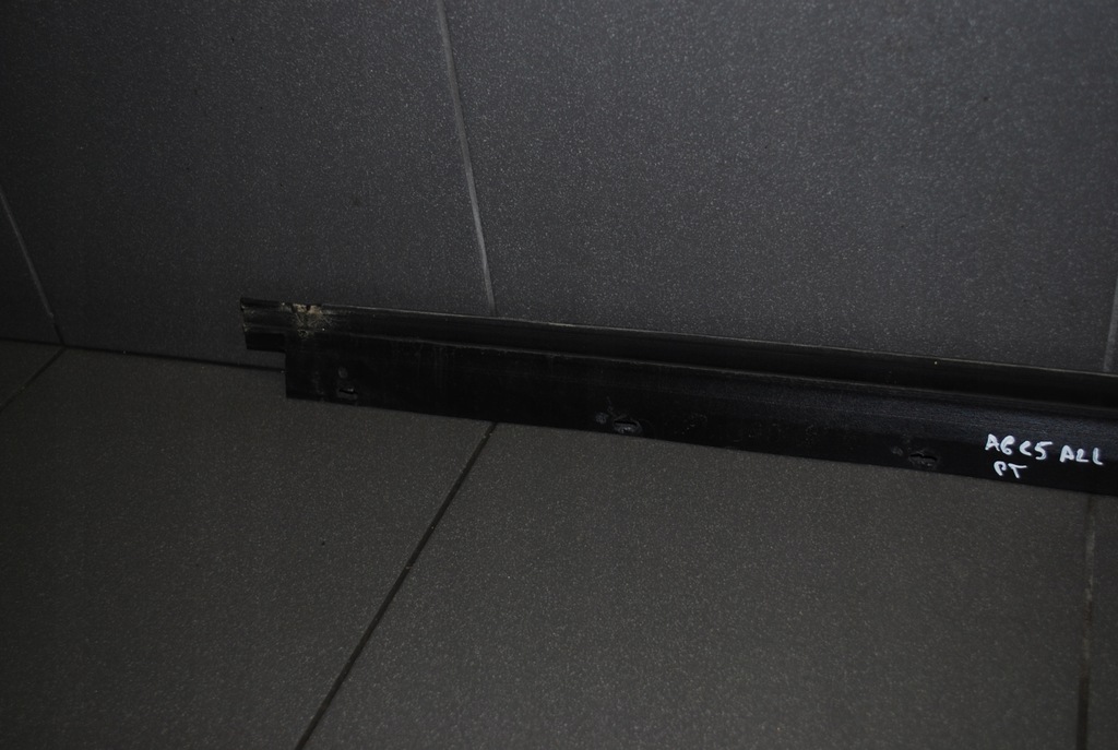 фото №6, Молдинг уплотнитель хром audi a6 c5 4b0853764c