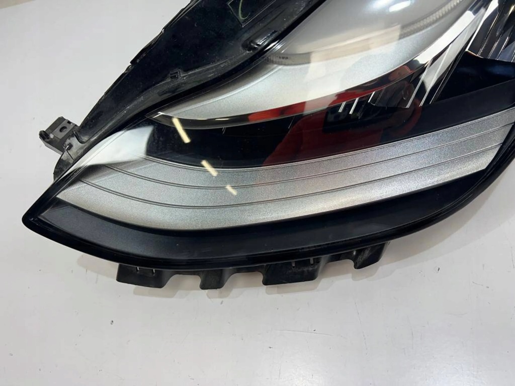 Tesla model 3 3 17-20 фара full led левая перед Доставка
