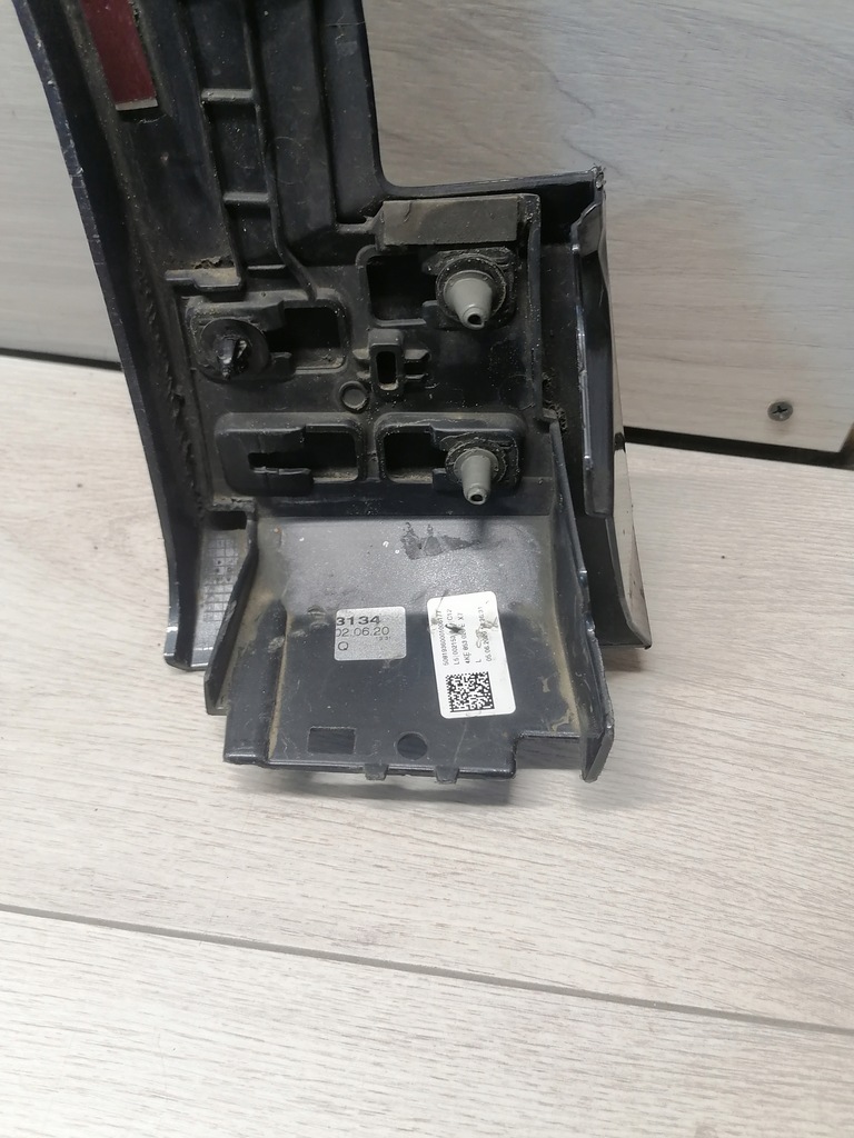 фото №8, Audi e-tron молдинг крила правий перед 4ke853718