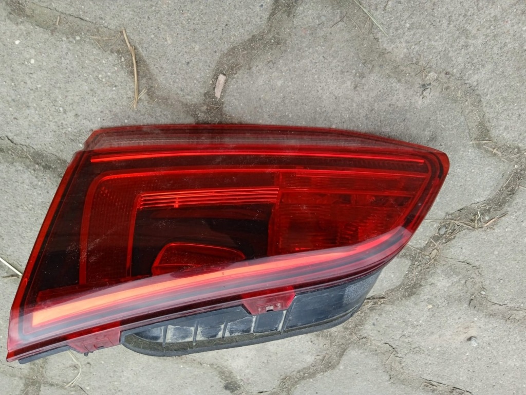 фото №1, Лампа w кришка правий задня vw golf 7 vii 5g9945094f