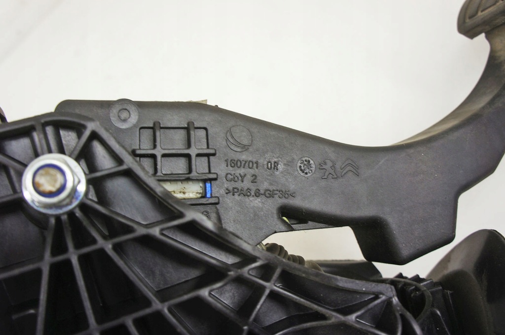 фото №5, Pe100 toyota proace city 1.5d педаль сцепления 9820886180