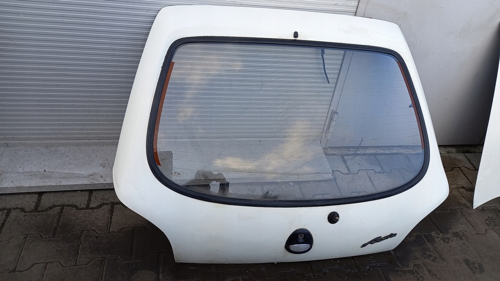 фото №1, Задняя крышка багажника ford fiesta 96r hb